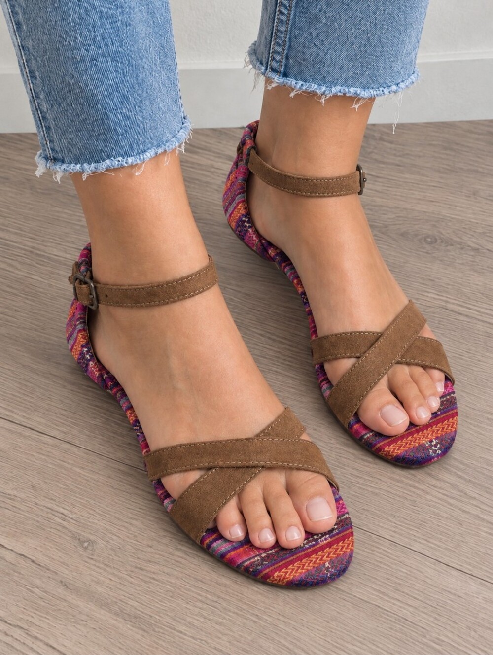 TOMS Colorful Boho Sandals – Size 8